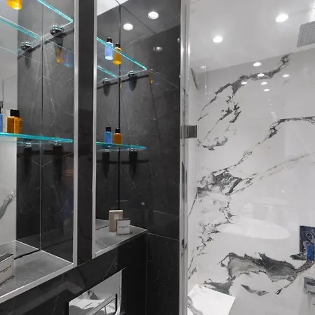 公寓式酒店 The Farrys Boutique Hotel